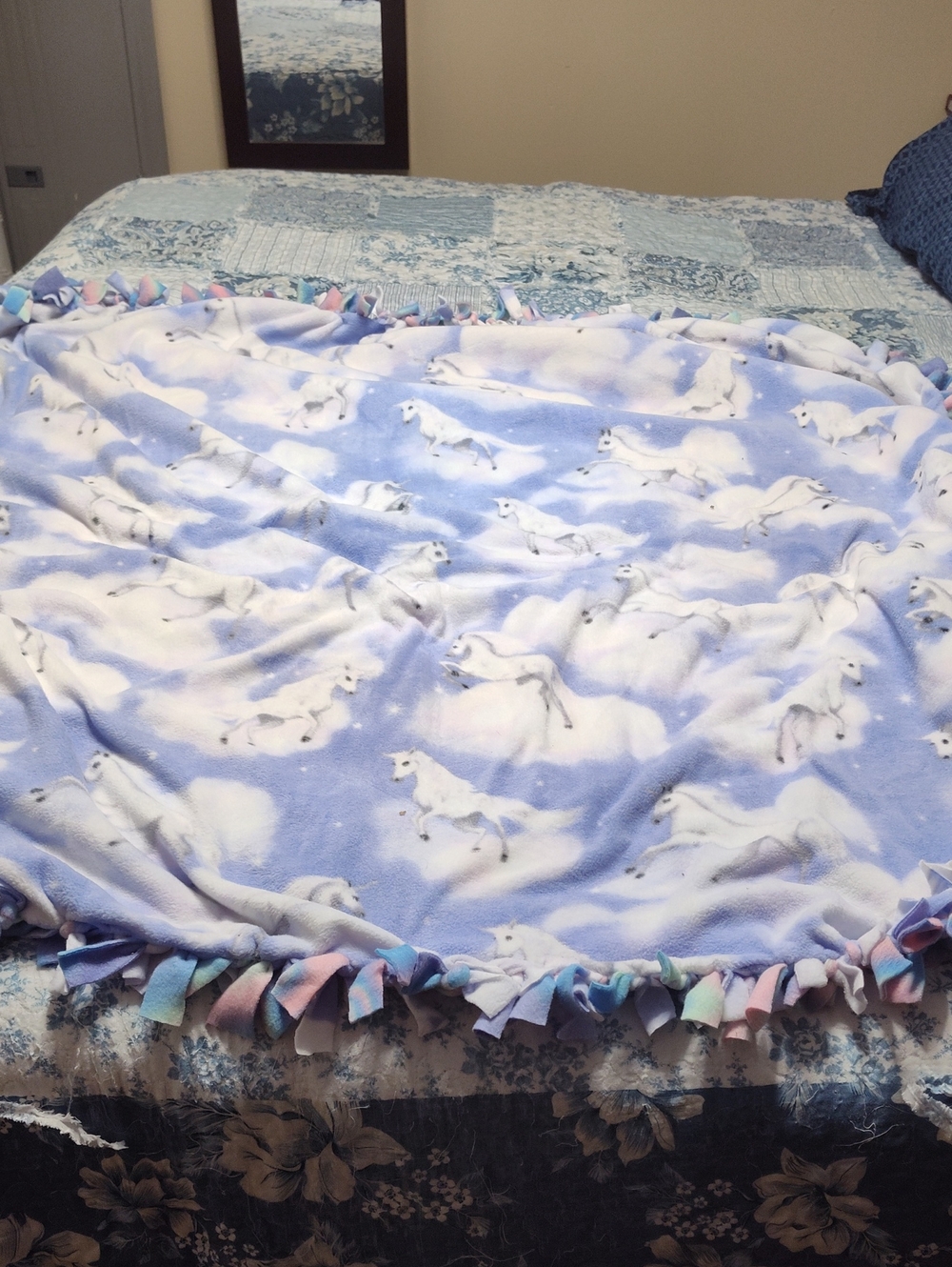 Unbranded Pastel Lavender Unicorn Fleece Throw with Tie Fringe